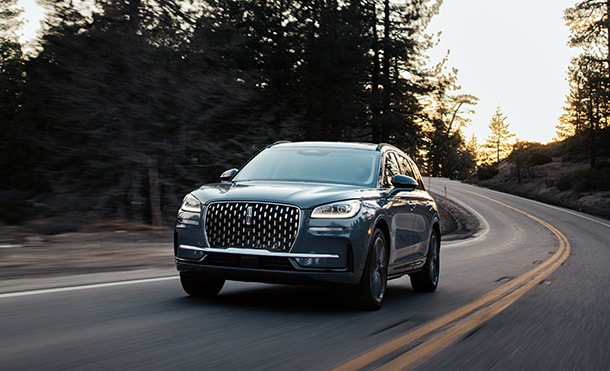 Tecnología de freno regenerativo de las camionetas SUVs híbridas de lujo Lincoln. Corsair y Nautilus