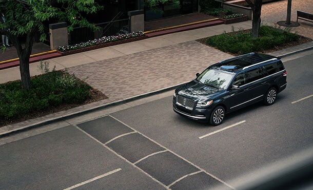 Sistema de Conservación de Carril de Lincoln Navigator 2022, tecnología Copilot asistencia de manejo