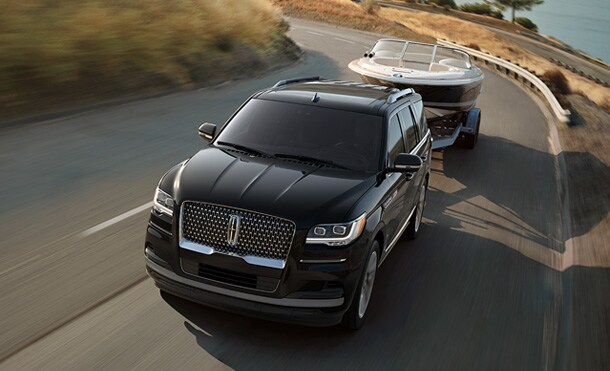 La camioneta SUV de lujo Lincoln Navigator está equipada con Transmisión Automática SelectShift