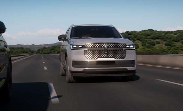 Lincoln Copilot: asistencia pre-Colisión con frenado de emergencia de tu Navigator 2027