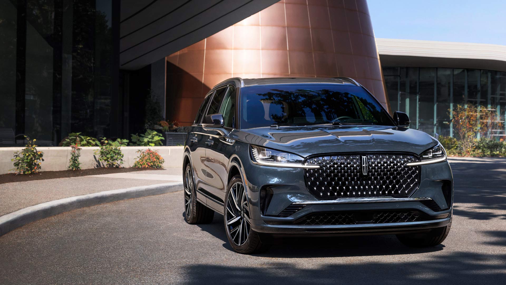 Lincoln Copilot360 de SUV Aviator 2026 con asistencia precolisión con detección de peatones