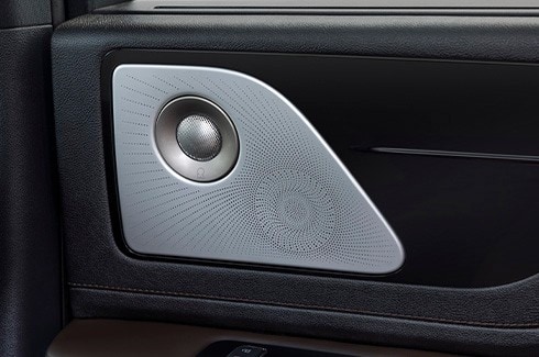 Sistema de Audio Revel® 3D Ultima by Harman con 28 bocinas