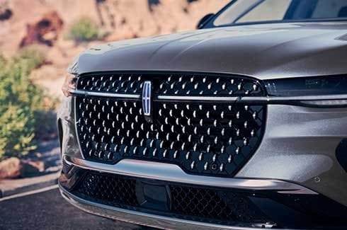 Faros y Parilla de Lincoln Nautilus 2026